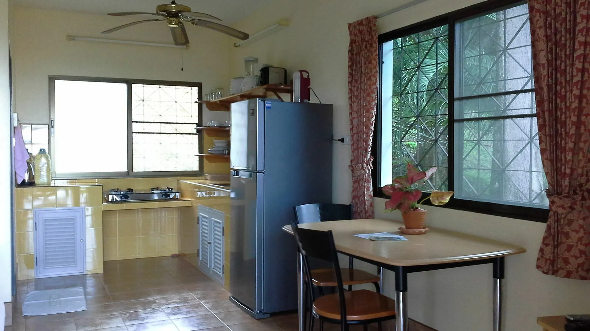 Freedom Estate Sea View Apartments Koh Lanta Thailand