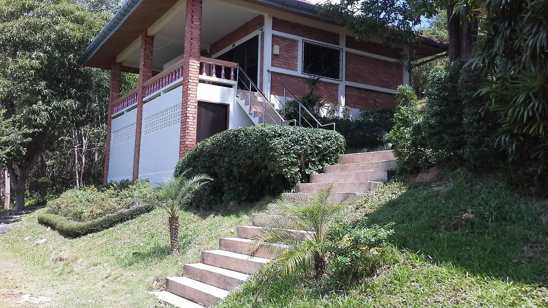 Freedom Estate Sea View Apartments contacts
